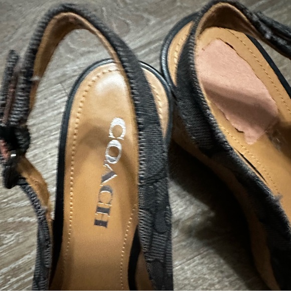 Coach Ferry Gray & Black Peep Toe Slingback Espadrille Wedge
Sandals Size 6.5 - Picture 8 of 10